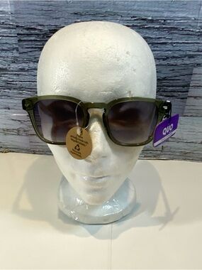 Quo Beauty Classic Olive Green Translucent Sunglasses 100% UVA